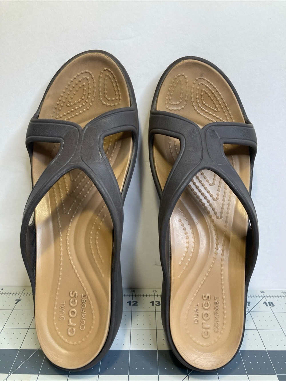 Crocs Dual Crocs Comfort Wedge Slide Sandals Brown Women’s Size 9